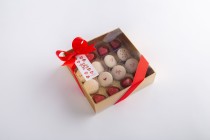 LOVE CHOCOLATES BOX - 2