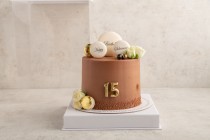 Customised cake with numbers-1