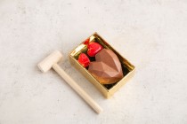 2 pieces mini gold love box with hammer