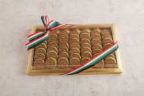pistachio biscuit gift gold box