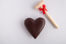 BREAKABLE VALENTINE'S CHOCOLATE HEART